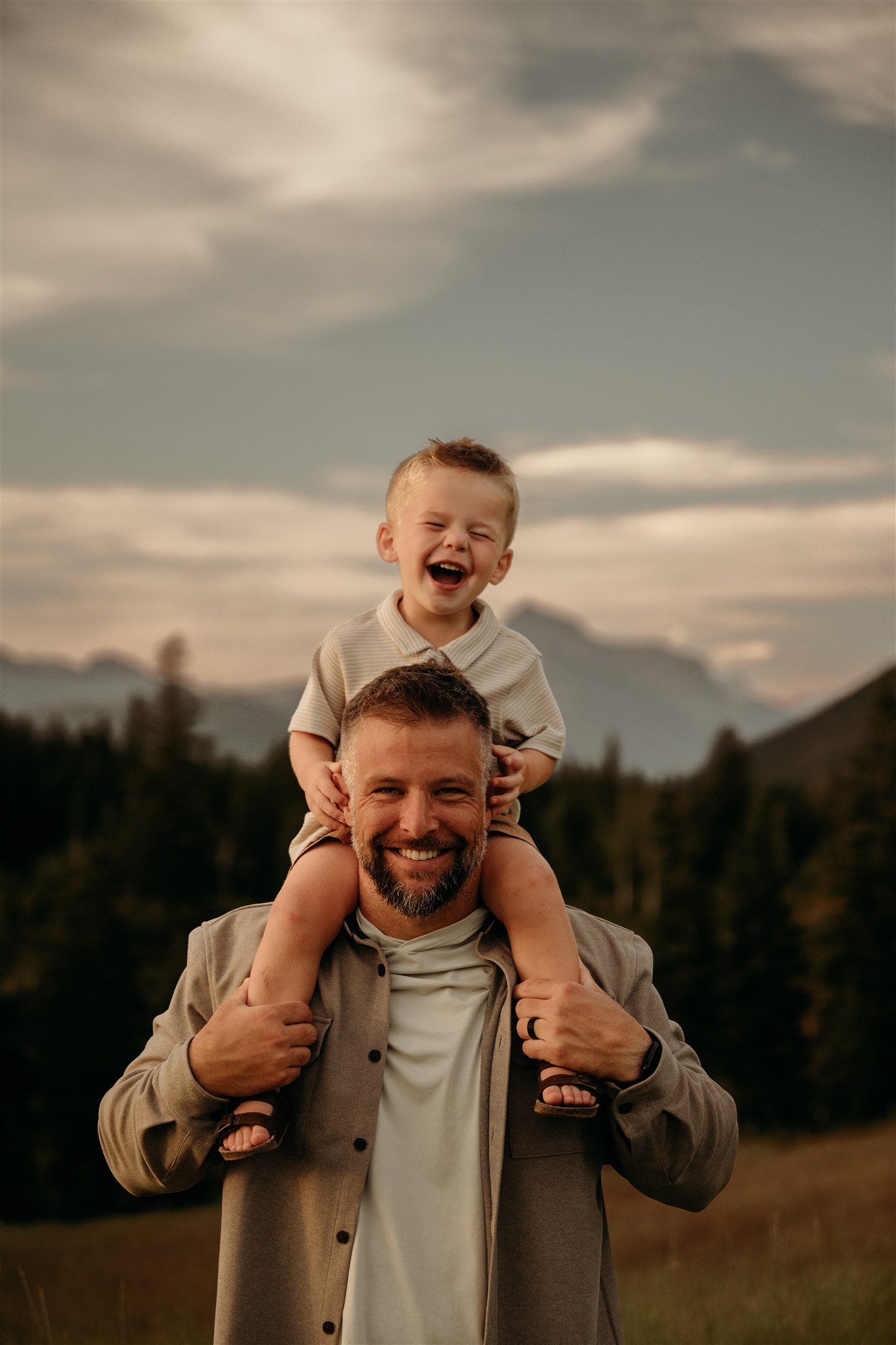 Glacier National Park, Montana family, couples, and senior photographer Alex Gale Photography