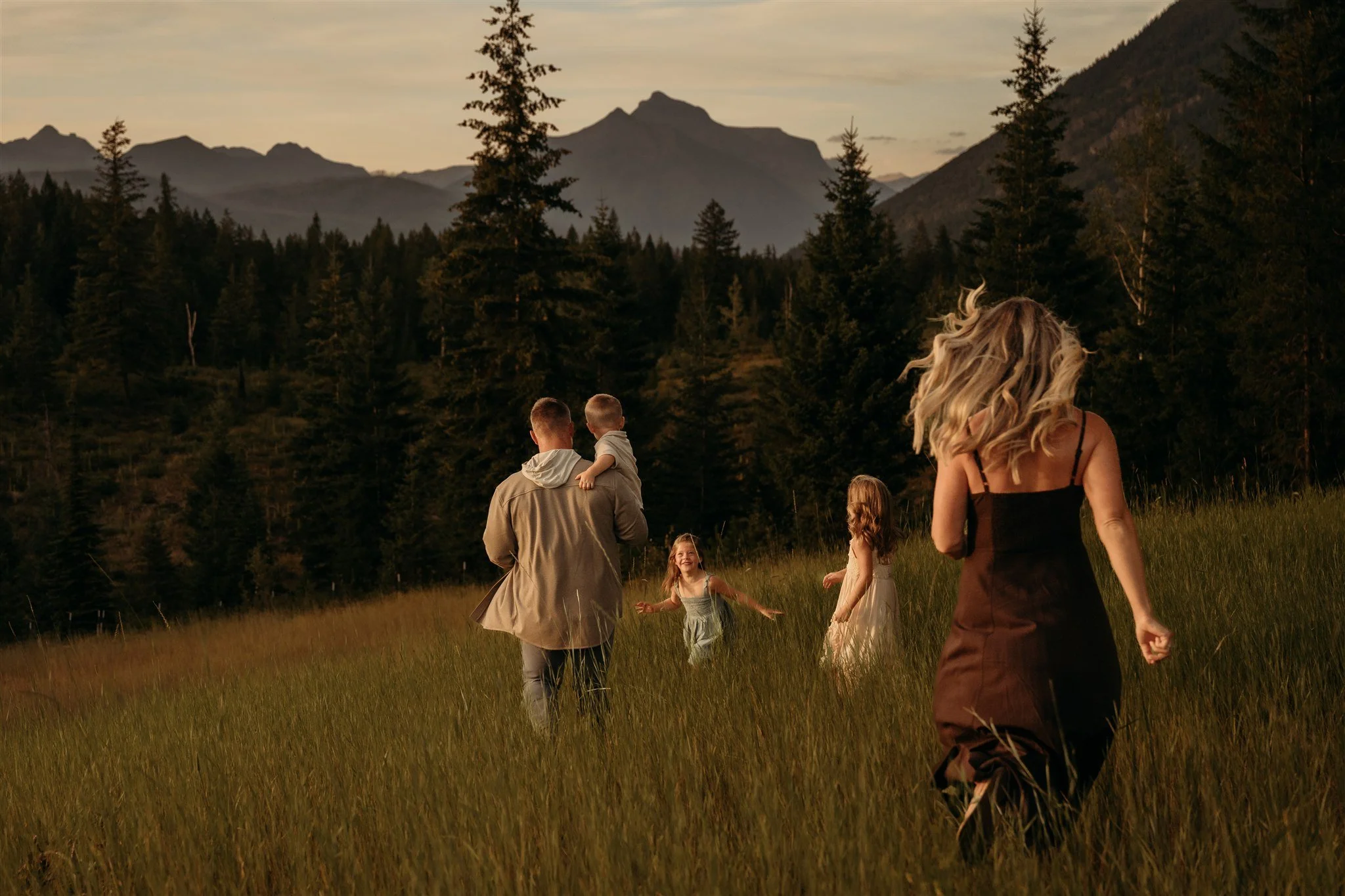 Glacier National Park, Montana family, couples, and senior photographer Alex Gale Photography