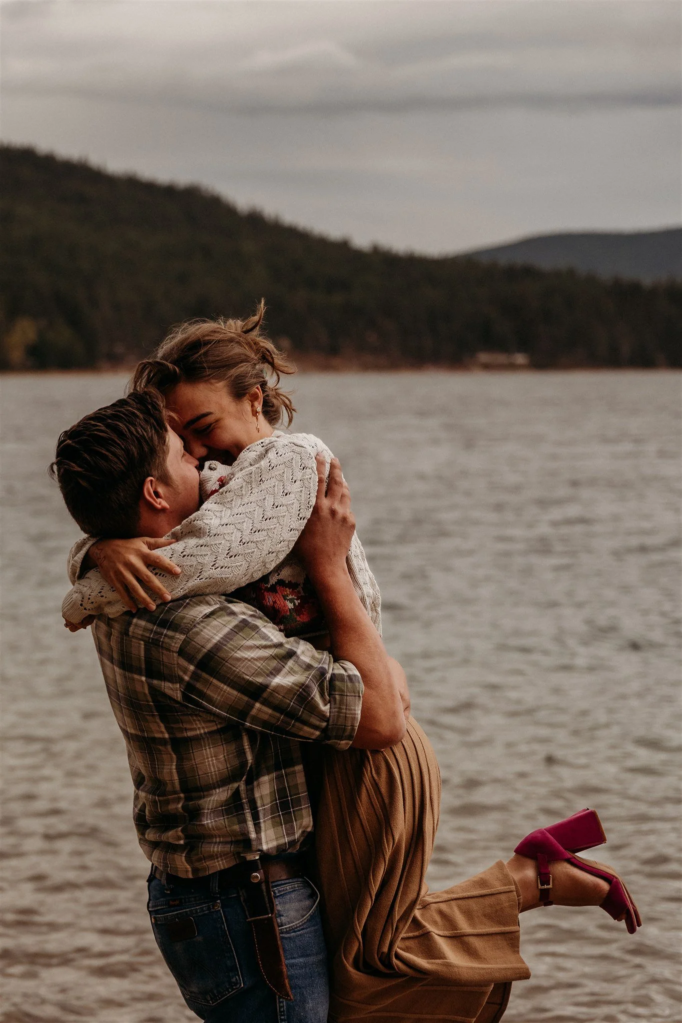 Glacier National Park, Montana couples and engagement photographer Alex Gale Photography