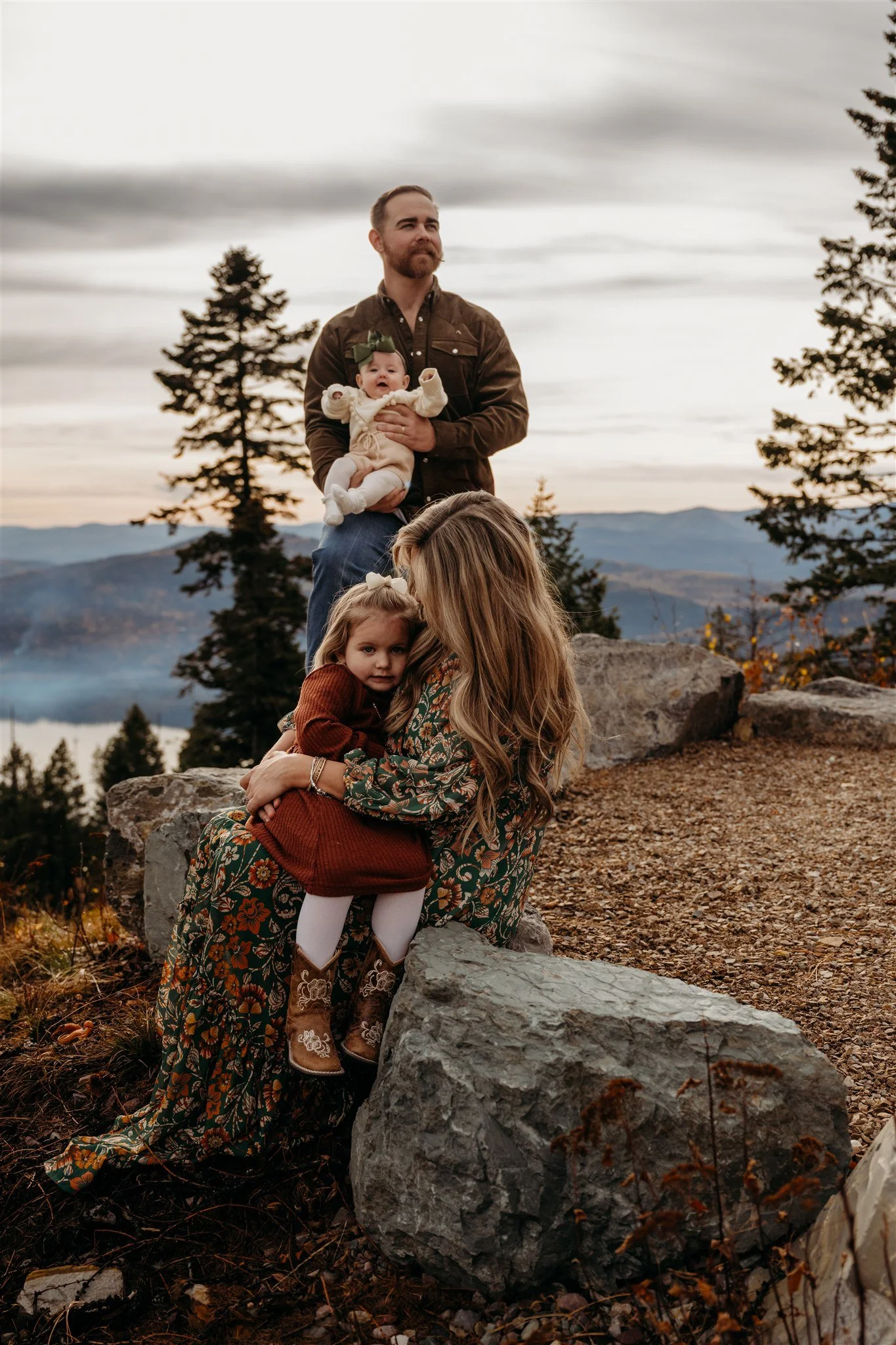 Glacier National Park, Montana family, couples, and senior photographer Alex Gale Photography
