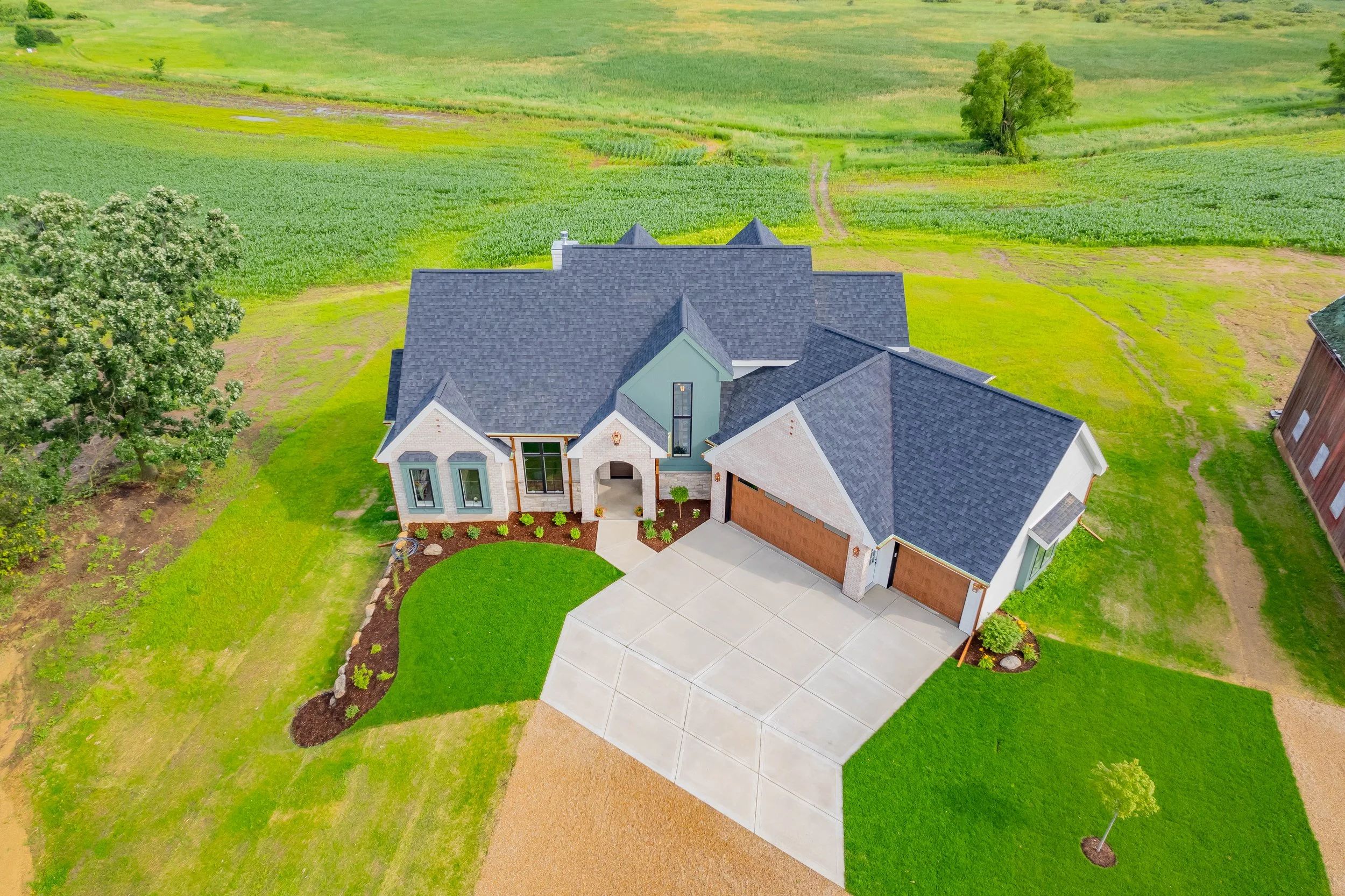 010-4056 Mahoney Rd McFarland-10.jpg