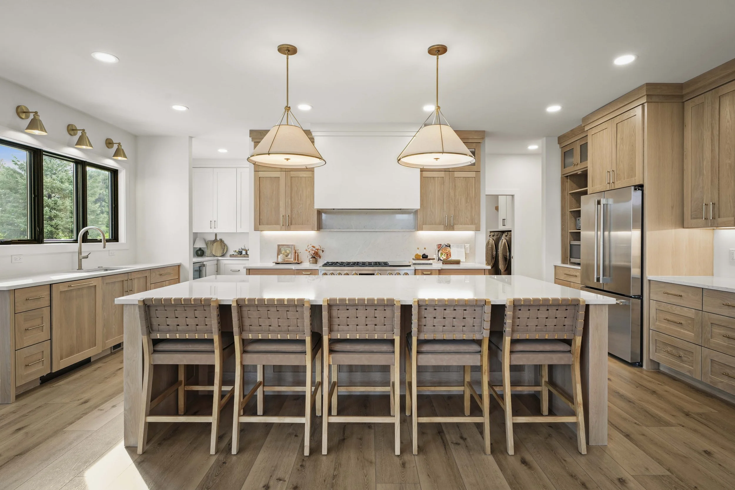 urso-builders-2025-parade-of-homes-gallery-kitchen-breakfast-bar-island.jpg