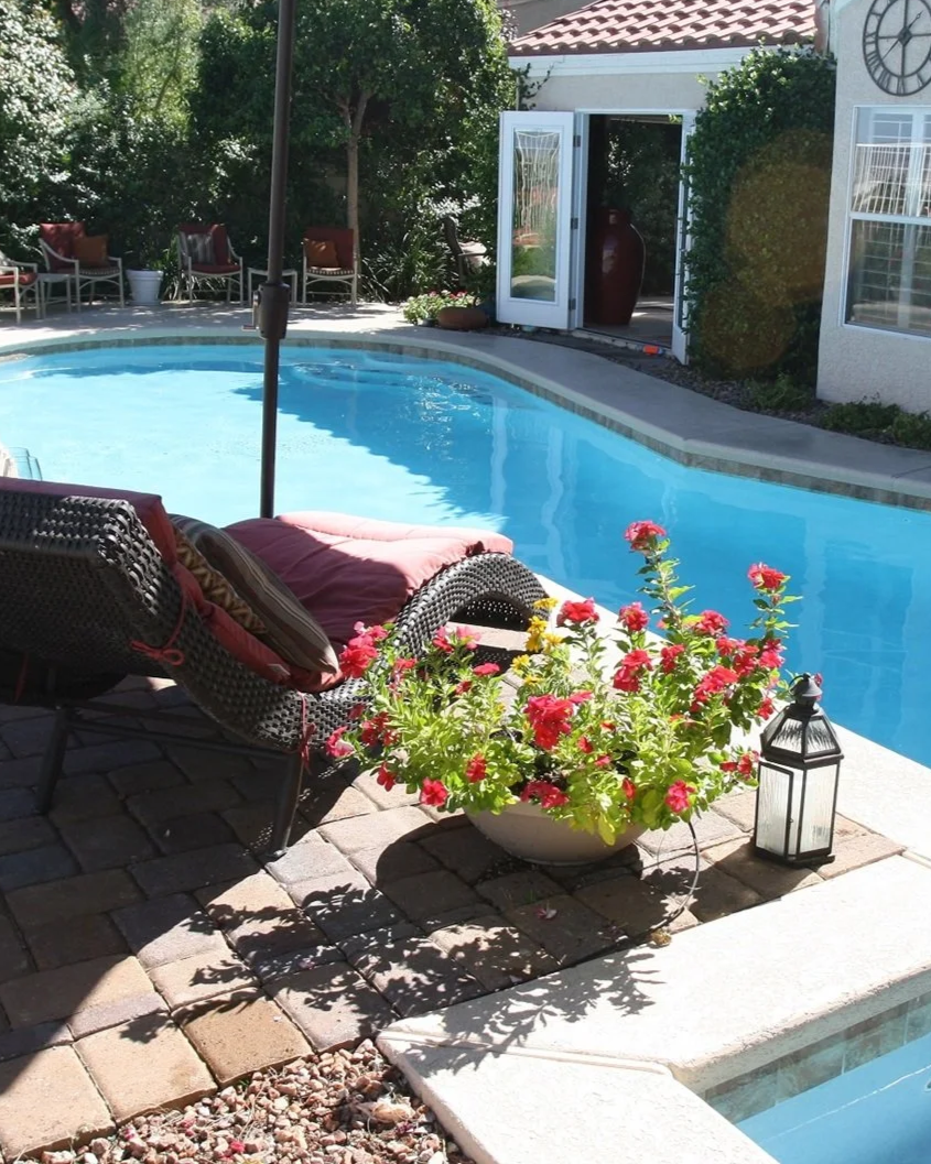 Pool remodel by Paragon Pools.