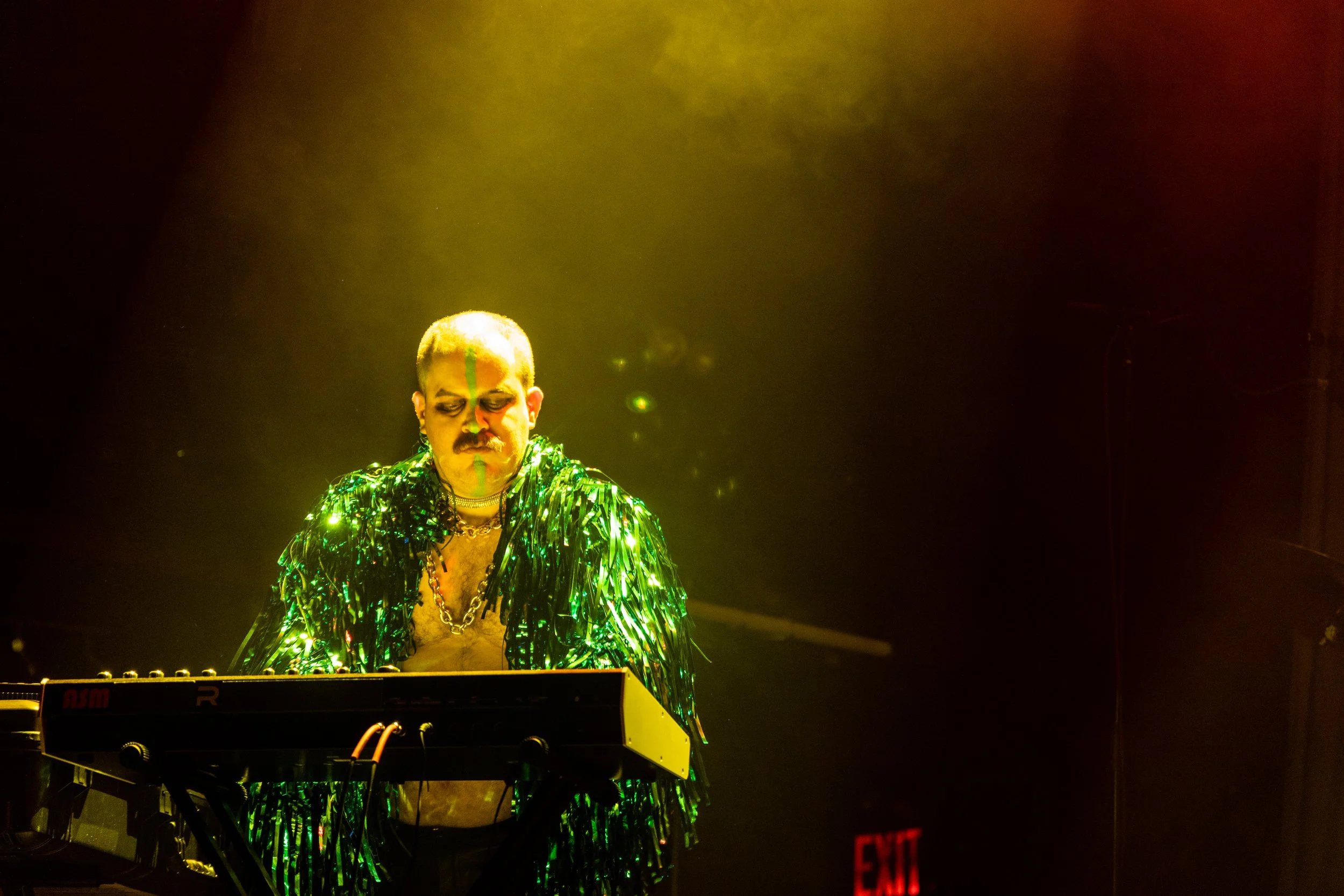 ROBERTS_CHRISTENE050323-4.jpg