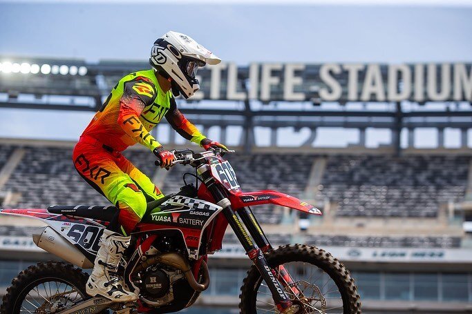 Super awesome time yesterday at MetLife for the Supercross. A huge thank you to my wife for supporting me 💯. It takes a lot of effort to go above and beyond working and taking care of the minis to do special stuff like this. You&rsquo;re a rockstar 
