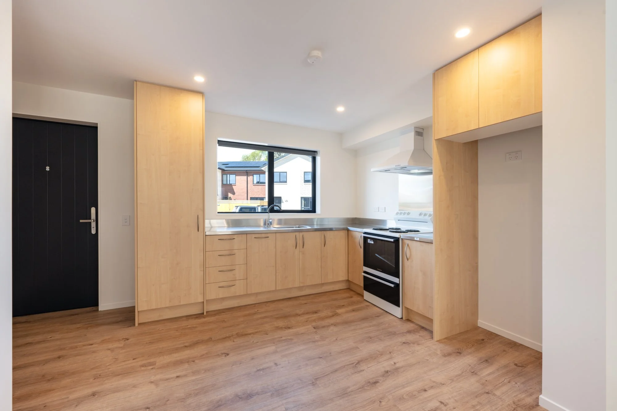 2 Bedroom Unit D19 WEB-3.jpg