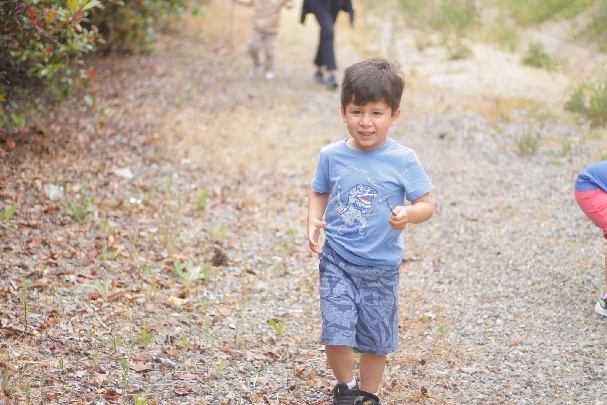 Exploring Nature Green Hills Bilingual 3.jpg
