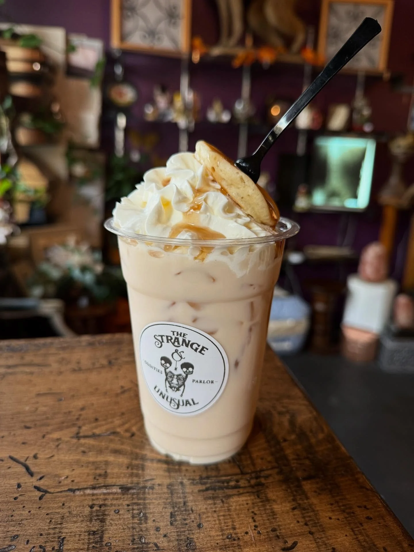 Order up 🥞✨ Our Maple Pancake Chai has all the flavors of your favorite breakfast. November Specials are now available!