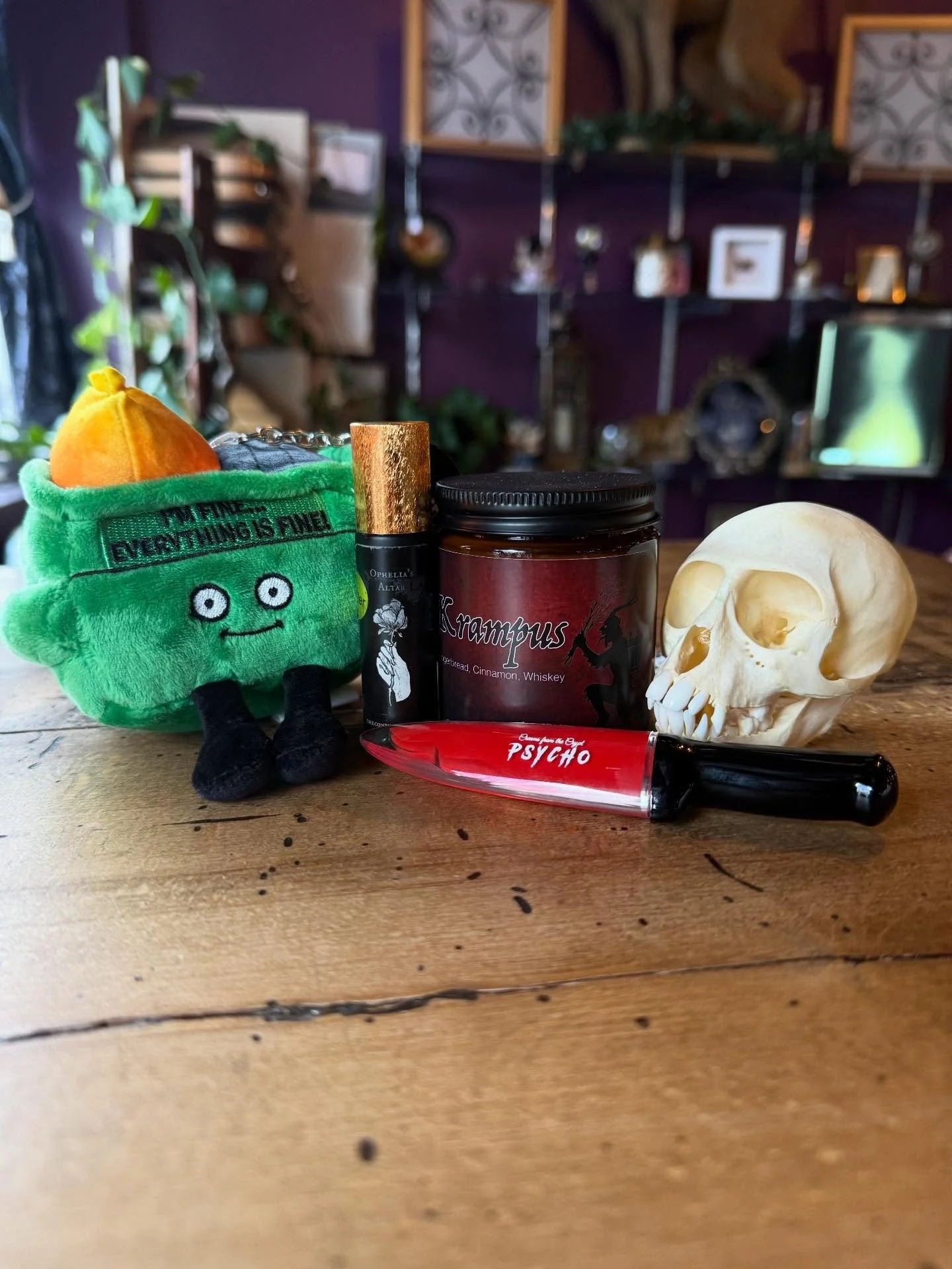 We are OPEN today until 5pm ✨ with all the stocking stuffers you need!