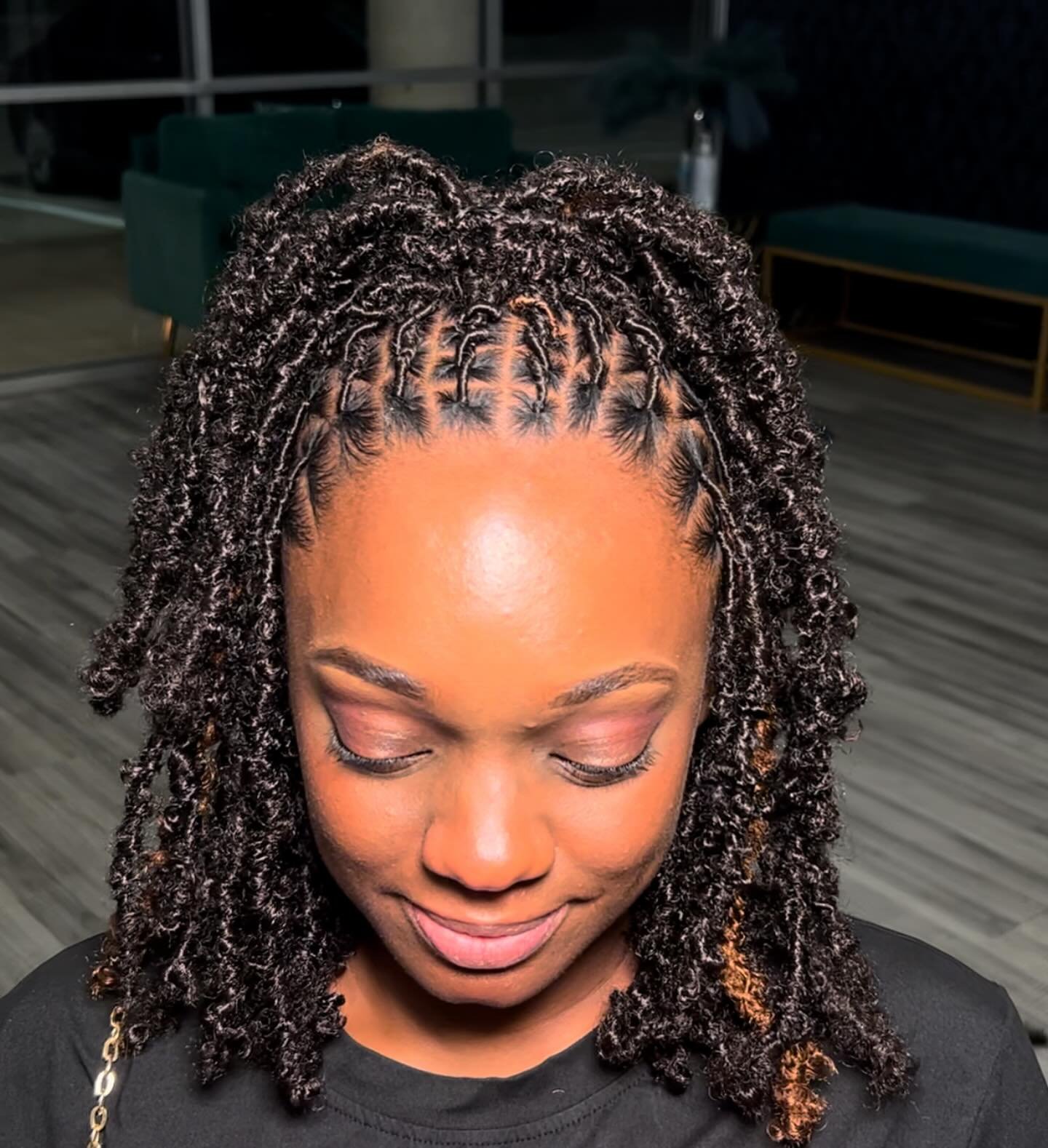 Shoulder length Butterfly Locs 🦋 

#dfwlocs #softlocsdallas #fauxlocsdfw #dfwbraider #dfwhairstylist #softlocs #goddesslocsdallas #dallasbraider #dallasfauxlocs #longbraidstyles #hairstyles #explorepage #fyp