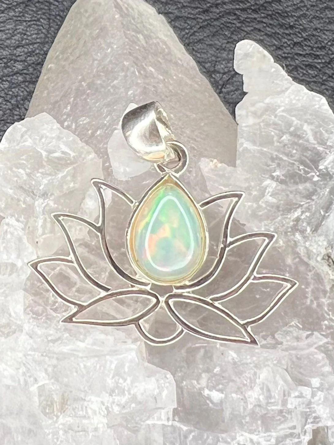 https://i.etsystatic.com/37726392/r/il/4caf35/4249511484/il_fullxfull.4249511484_klfe.jpg