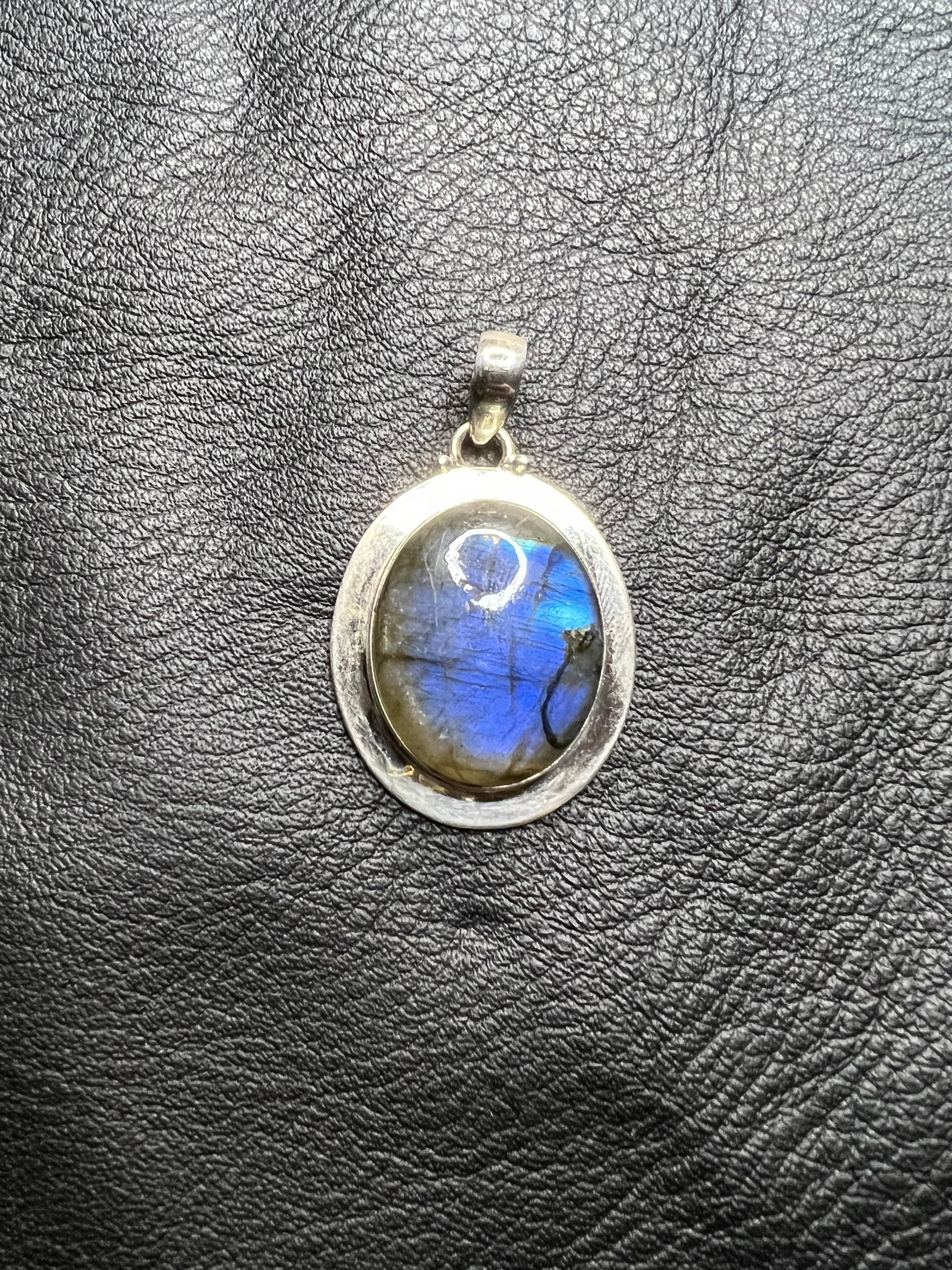 https://i.etsystatic.com/37726392/r/il/9abd43/4293260801/il_fullxfull.4293260801_hvpg.jpg