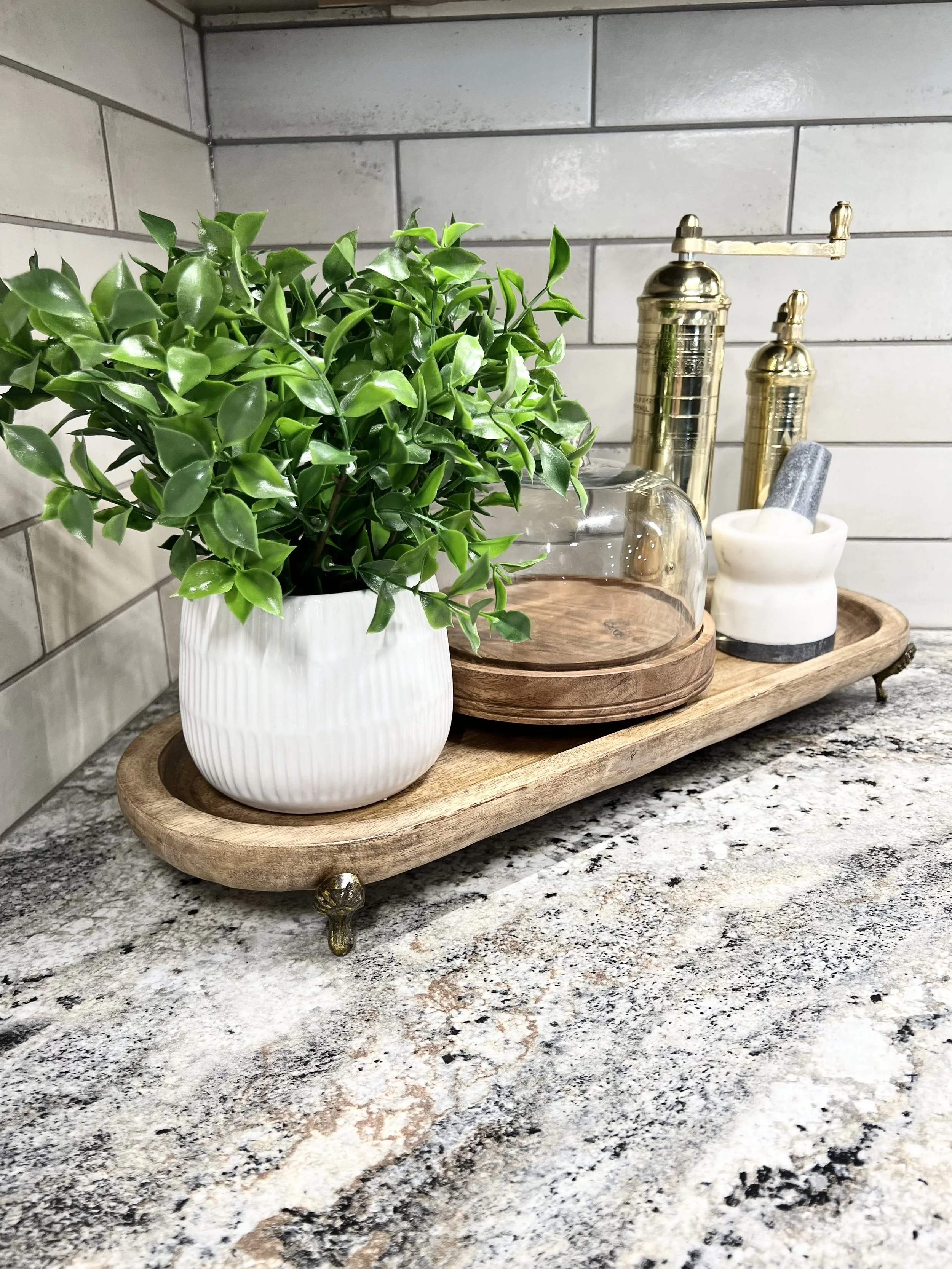 Savvy Simplicity: Designing a Functional and Fun Kitchen Counter