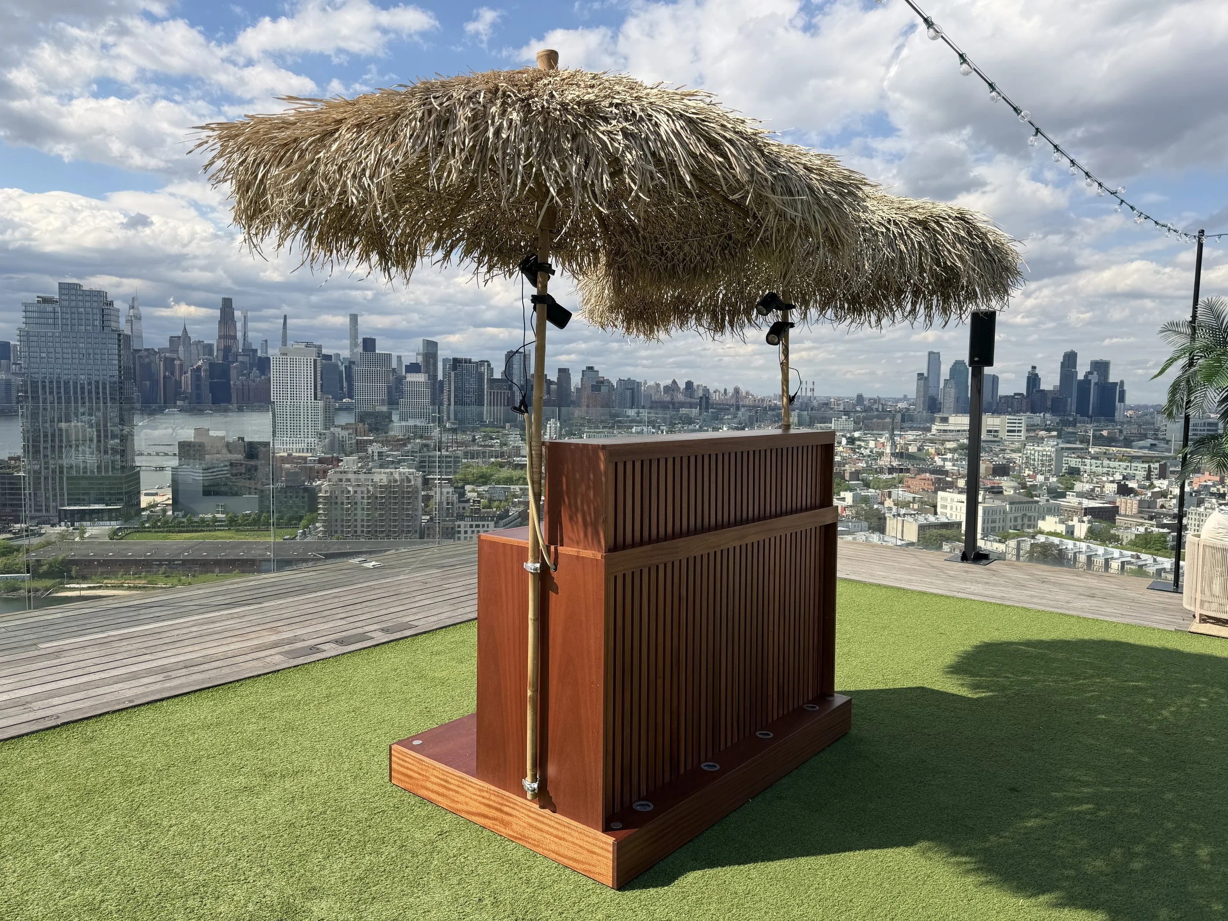 Tiki above the city