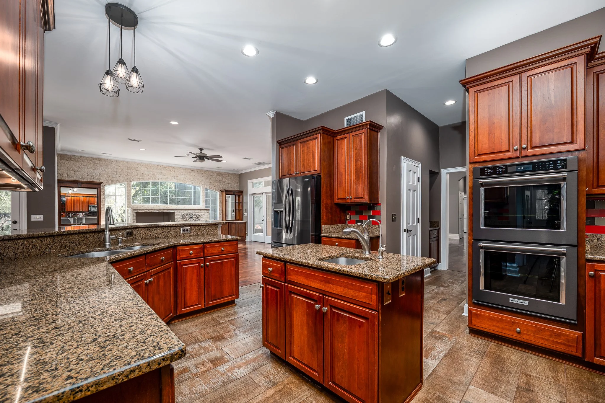 P1235526-Edit copy.jpg