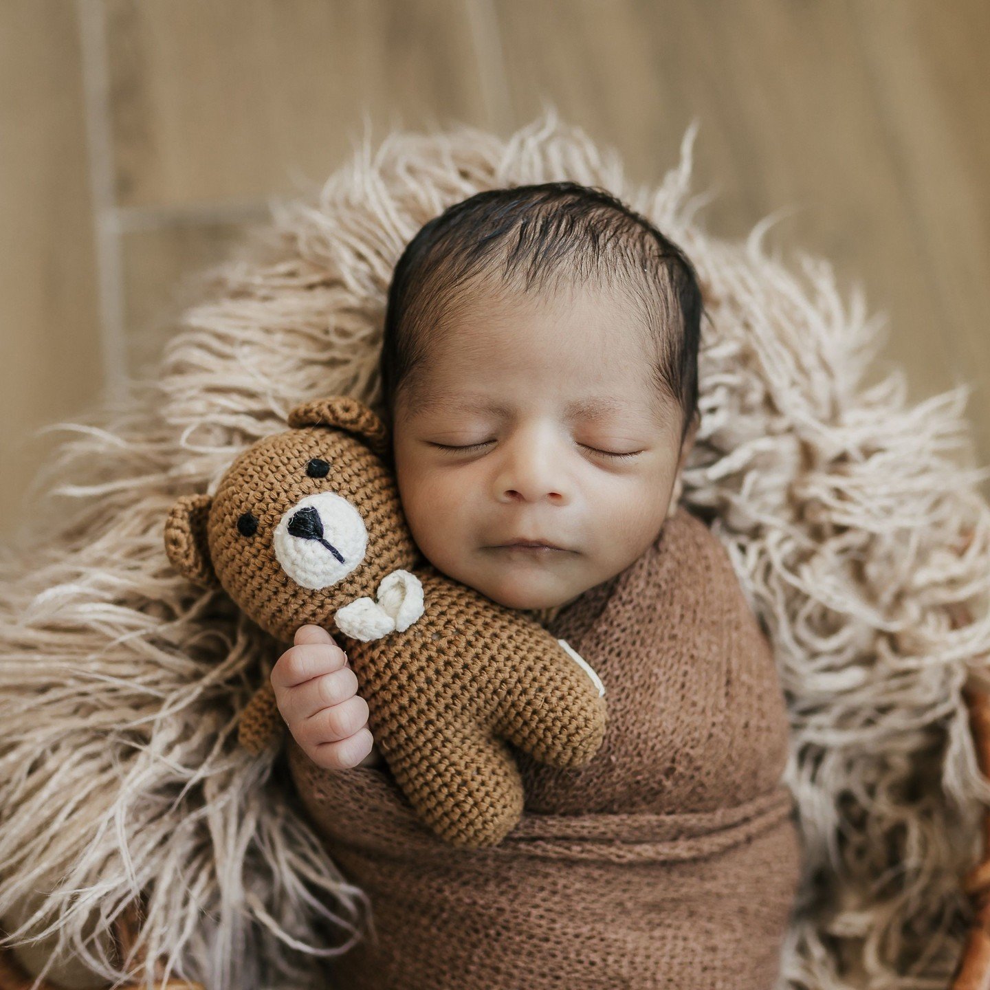 Wrapped in love, welcoming this little man to the world 💙👶🧸 ⁠
.⁠
.⁠
.⁠
.⁠
.⁠
.⁠
.⁠
#NewbornPhotography #BabyBoy #BlessedWithABaby #TeddyBearLove #TinyMiracles #NewbornShoot #BabyLove #NewbornSession #BundleOfJoy #NewbornLife #BabyPhotography #Welc