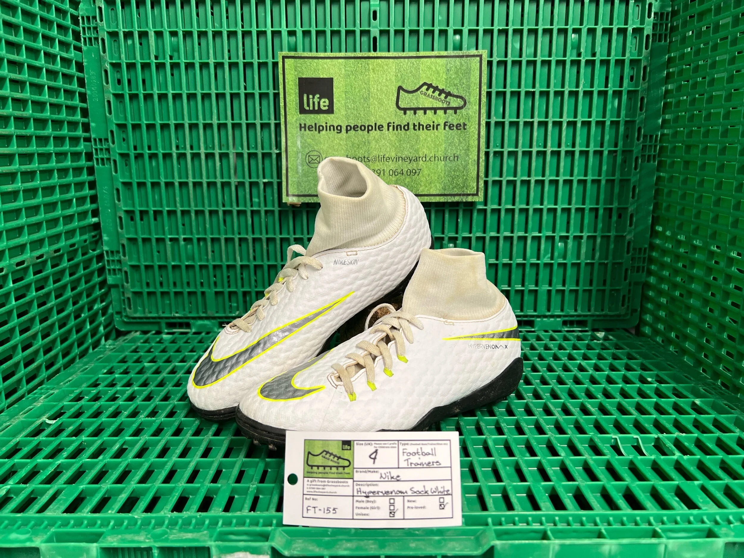 Nike hypervenom white and green discount