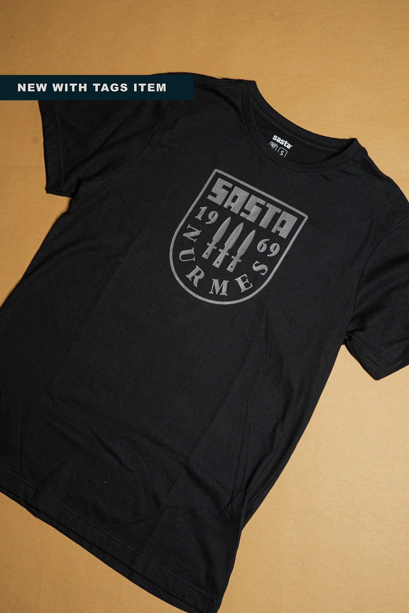 sasta tee black_.jpg