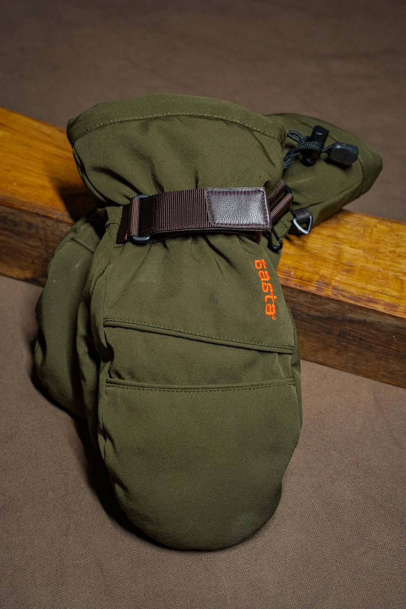 Sasta Mitts Olive Green UK