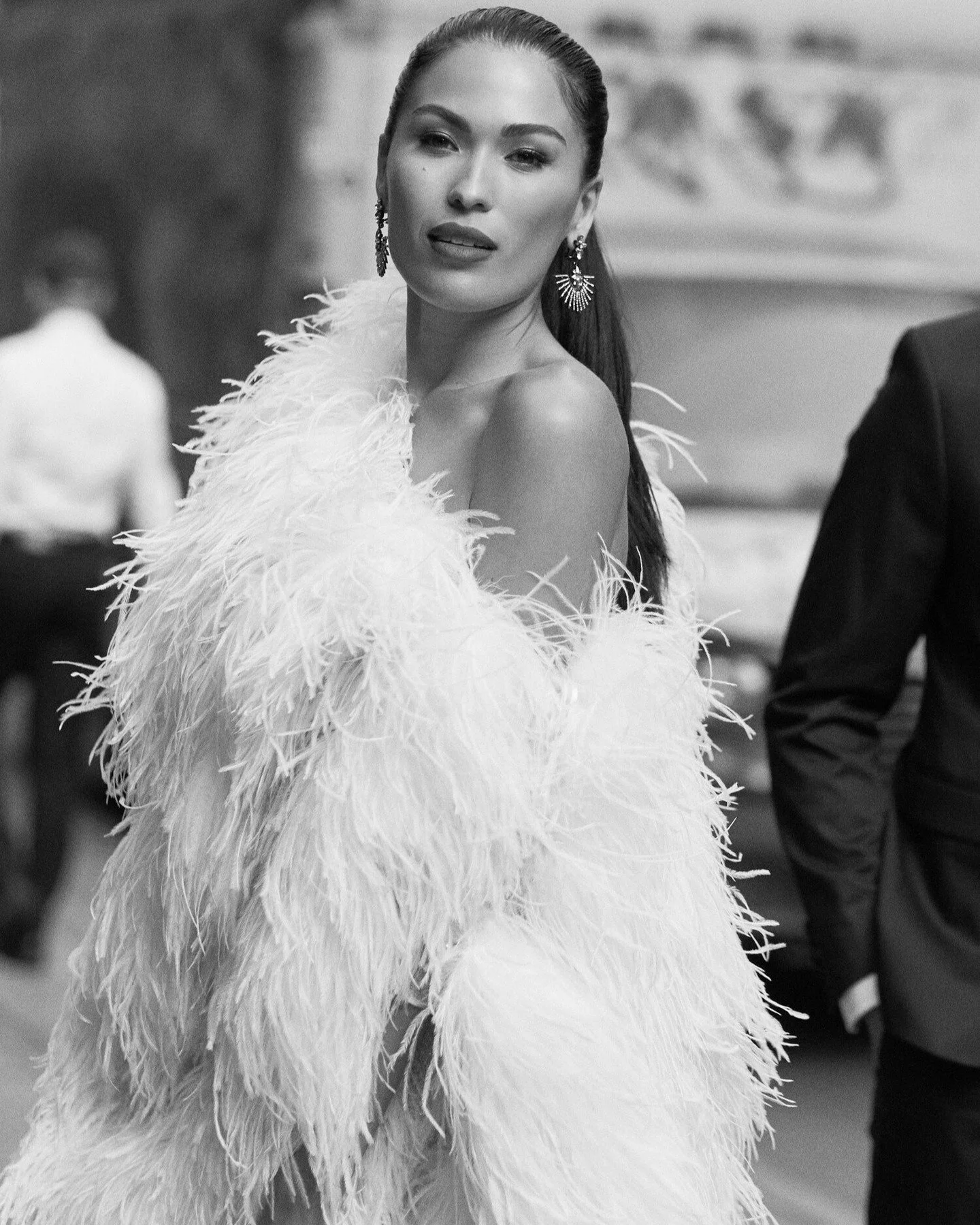 Stand out with your unique dress. A stylish bride can always shine with elegance.

Capture @andreassellinidis 
Dress @pronovias 
Jewelry @oscardelarenta 

#modernbride #nycweddingphotographer #nyc #nycbride