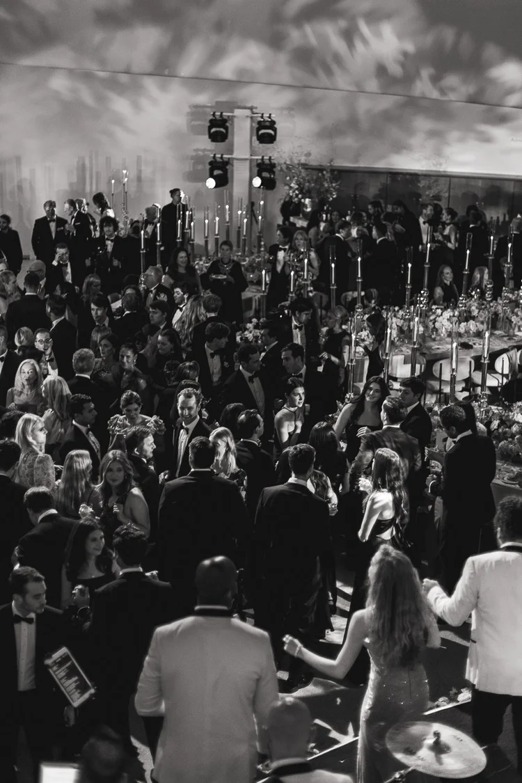 Andreas_Sellinidis_nyc_wedding_photographer_guggenheim_museum_wedding_01867 copy.png