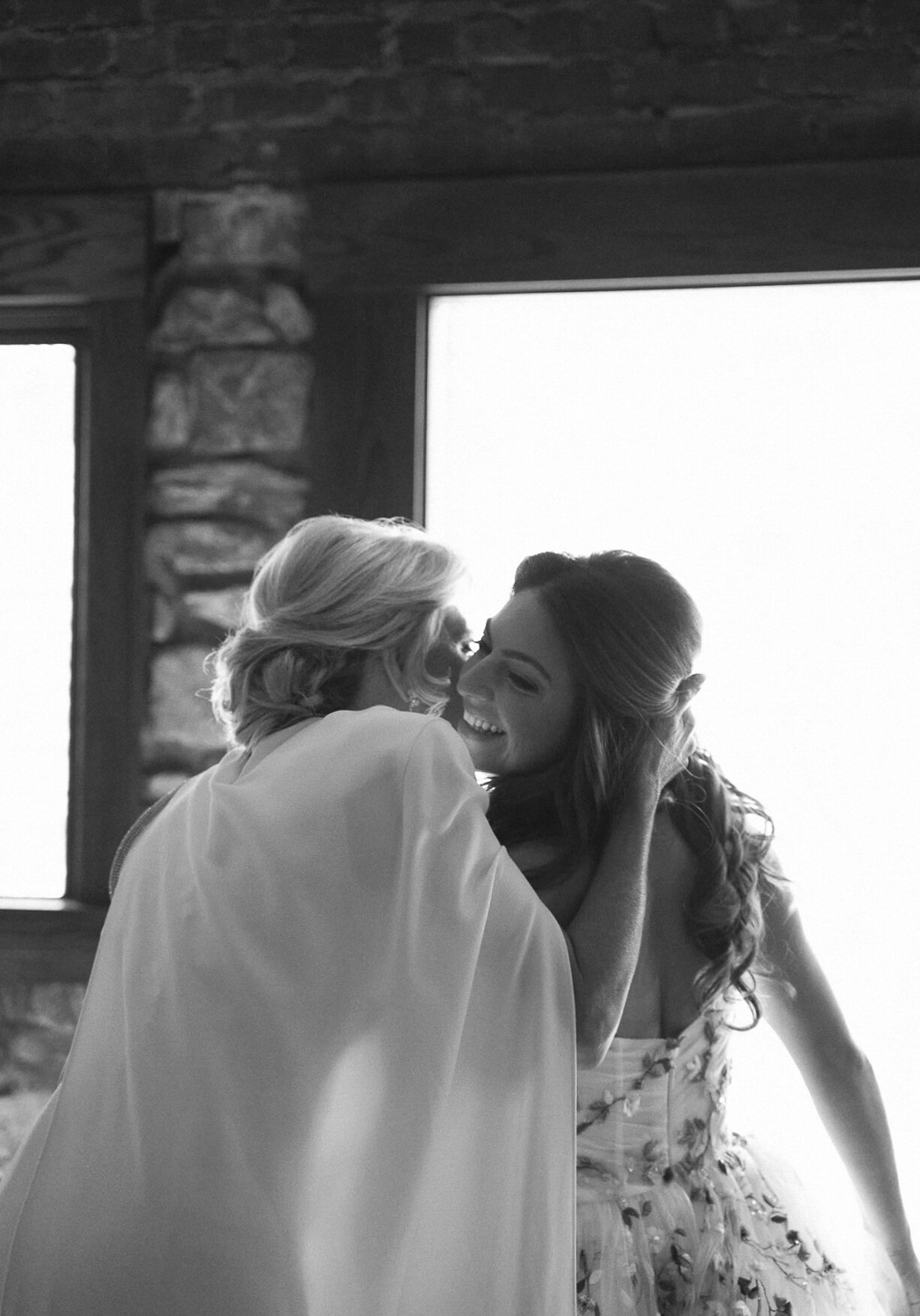 blue_hill_stone_barn_wedding_photographer_0045.PNG