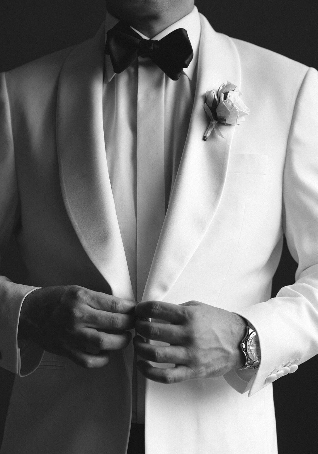 blue_hill_stone_barn_wedding_photographer_0046.PNG
