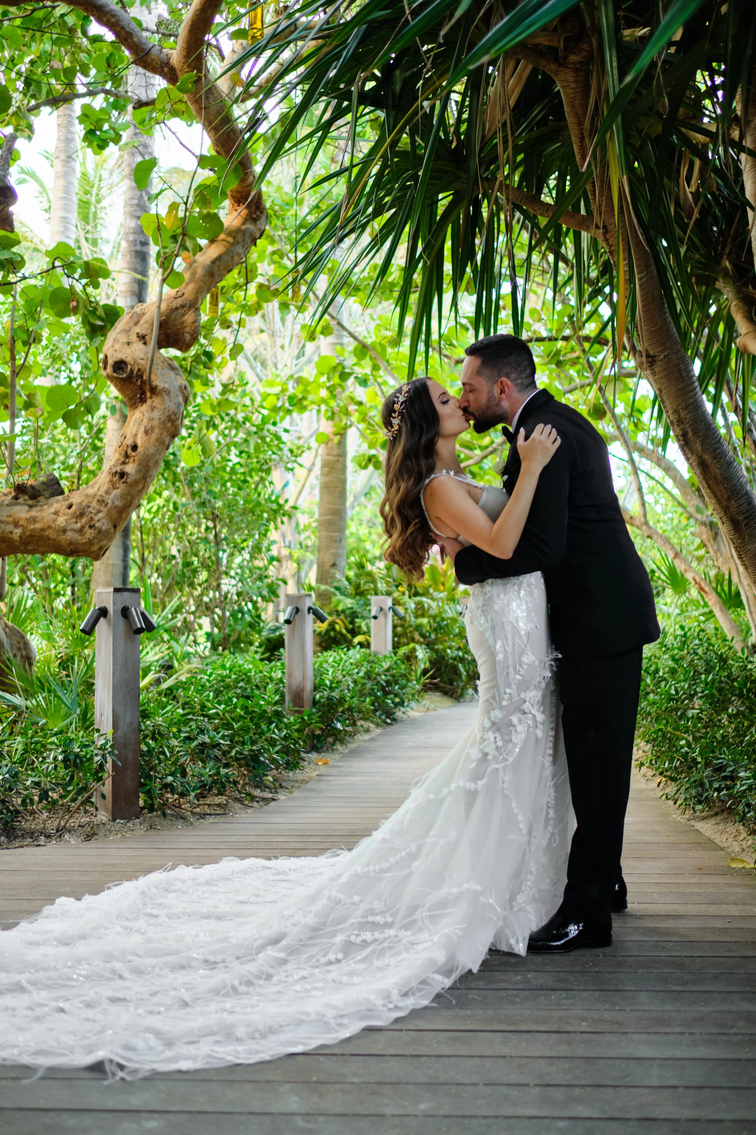 miami_edition_hotel_wedding_photographer_0220.jpg