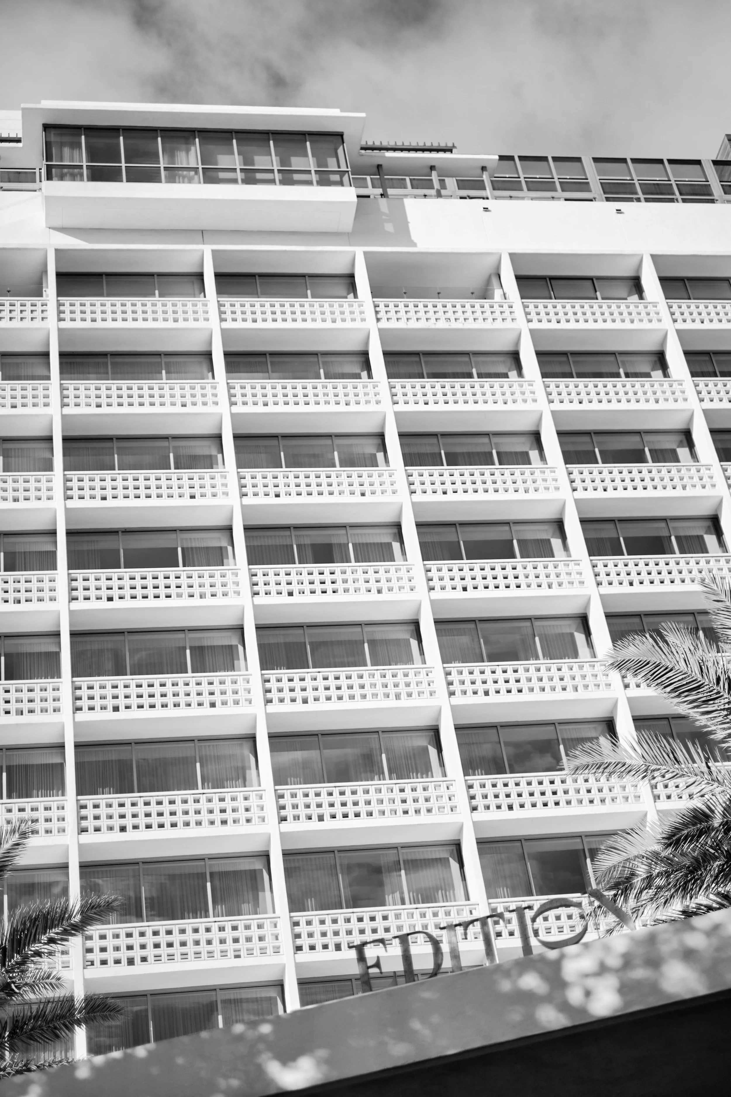 miami_edition_hotel_wedding_photographer_0199.jpg