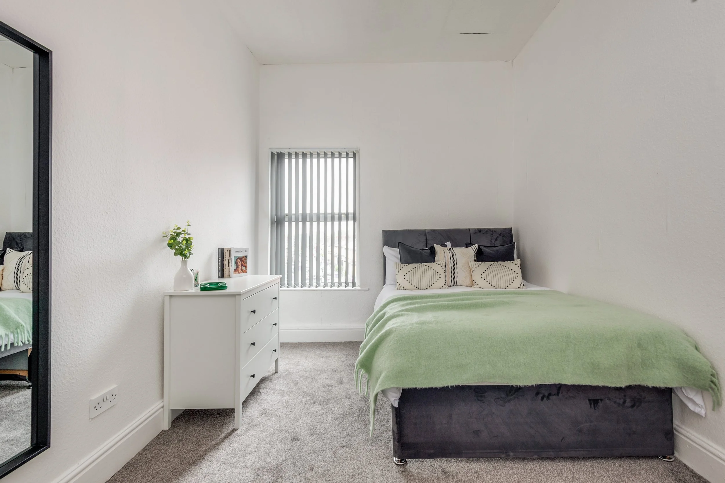 Smithdown Road 206A-44.jpg