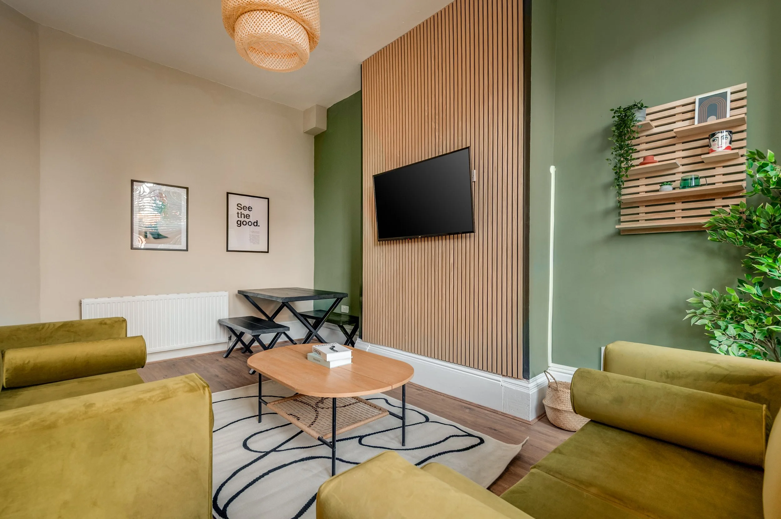 Hartington Road 102 [Living Room]-3.jpg