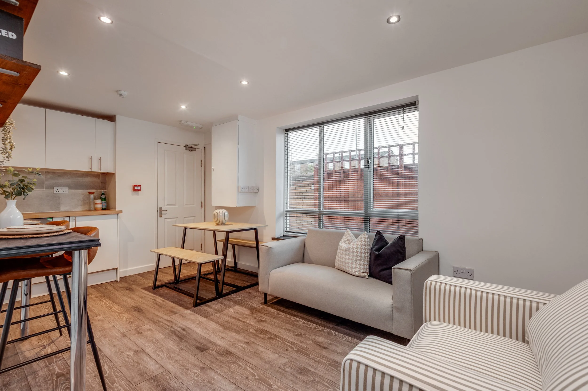 Rocastle Close 40-1.jpg