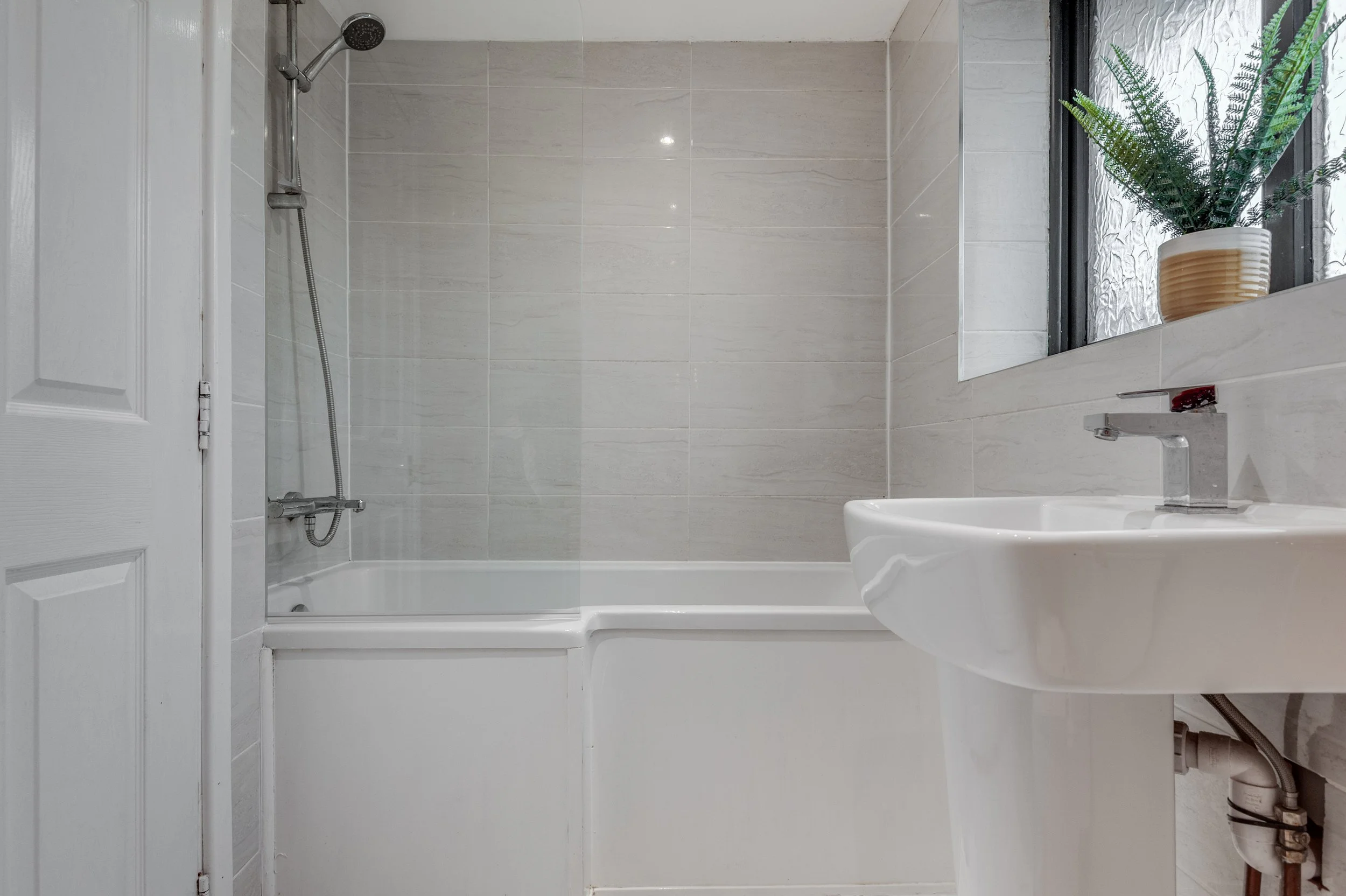 Rocastle Close 40-23.jpg