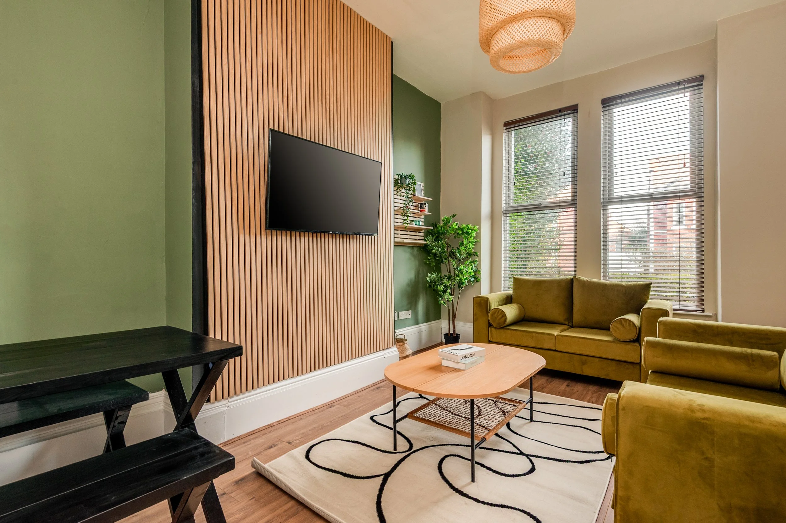 Hartington Road 102 [Living Room]-1.jpg