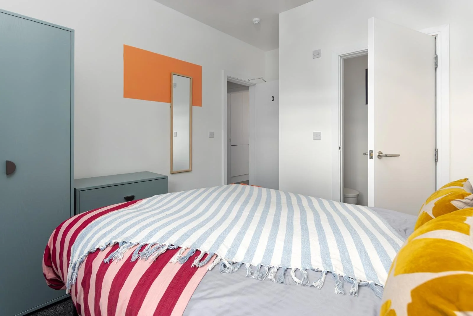 WhatsApp Image 2024-08-15 at 12.55.32 (4).jpeg