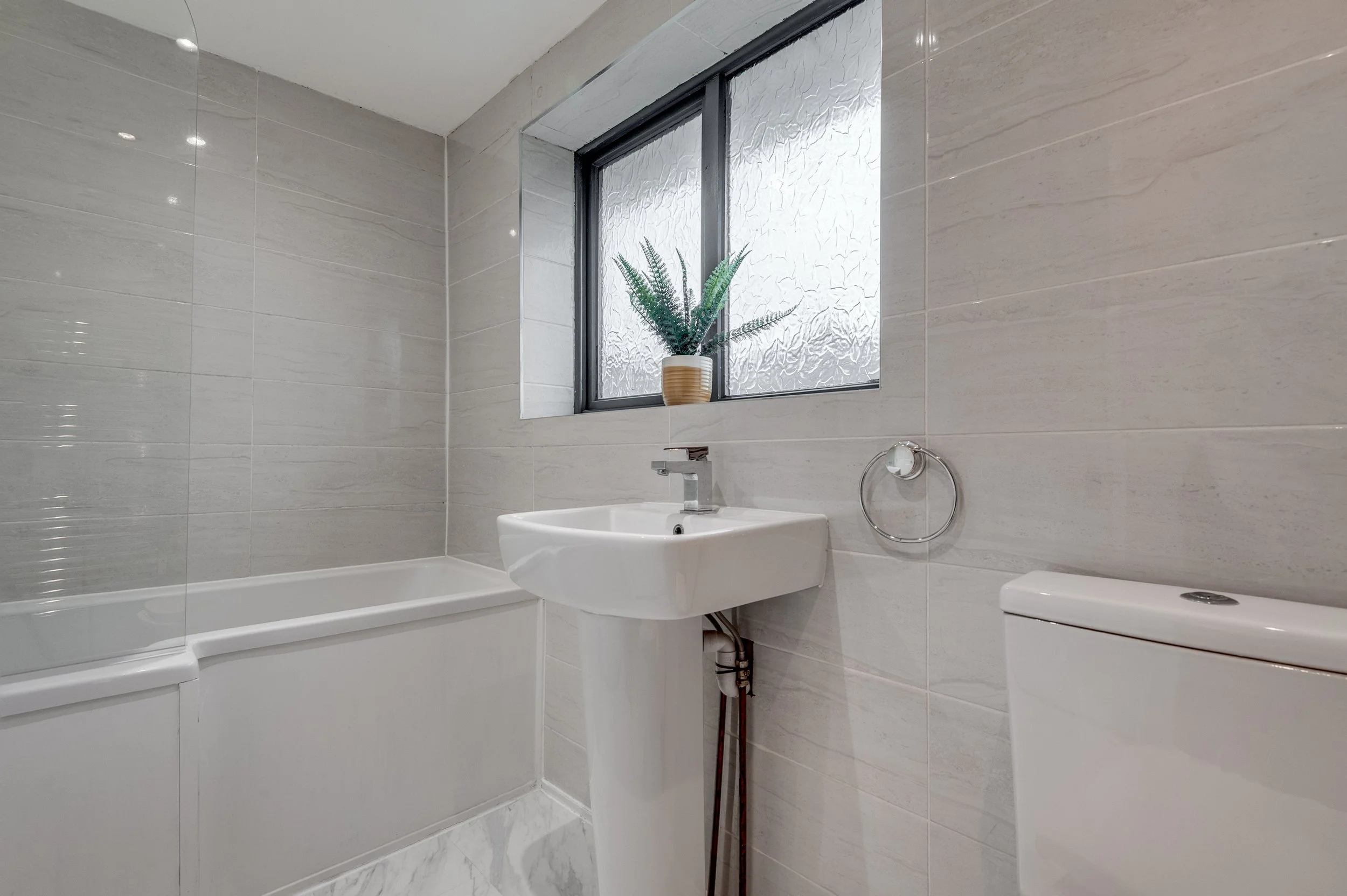 Rocastle Close 40-22.jpg