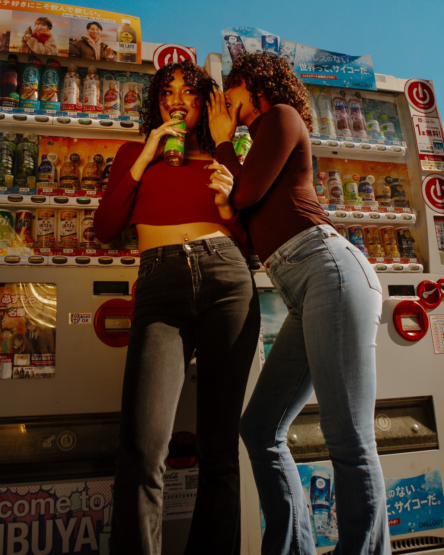 Couple more of my favourites from my campaign with 
@jigeecurls ❤️&zwj;🔥

Photo by @sofiahiramatsu 
hair @alexis_ryoko 
makeup @sensyusan 
Models @selenejeancharles_  @solara__jc7 
photo assist @mizolinoa