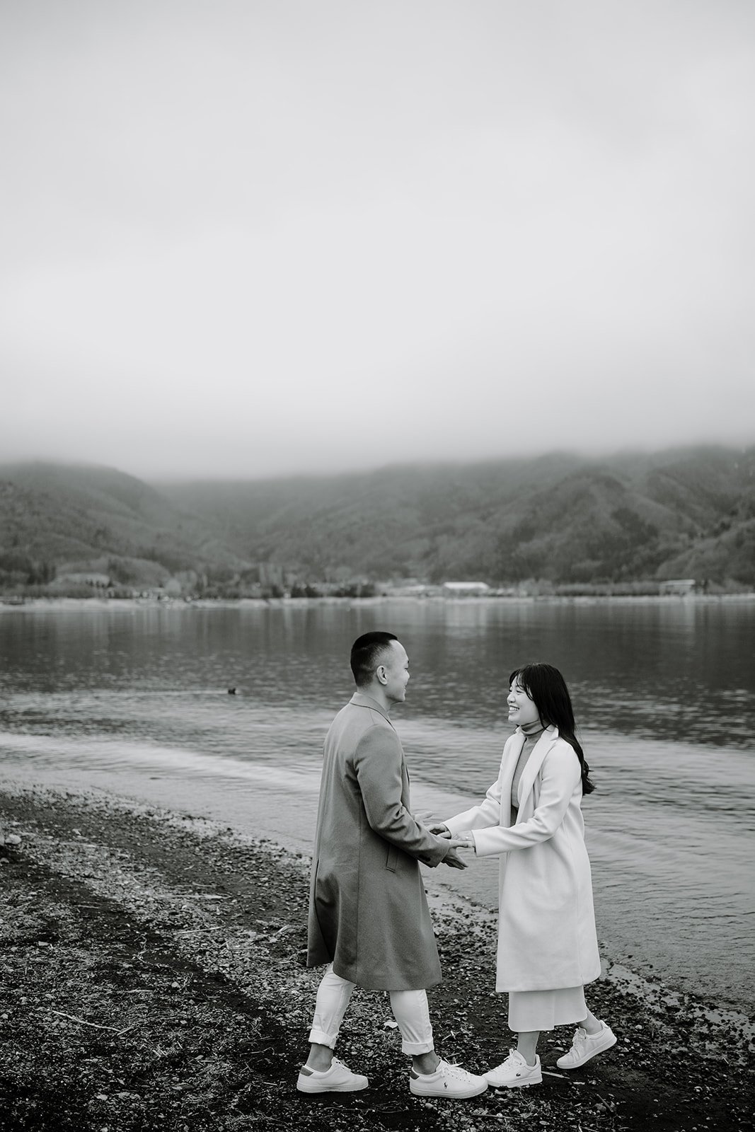 Engagement photos near Mount Fuji.jpg