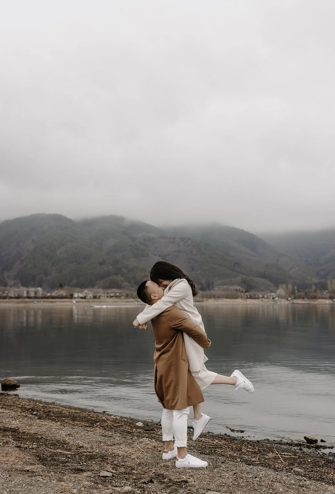 Mount Fuji engagement photographer.jpg