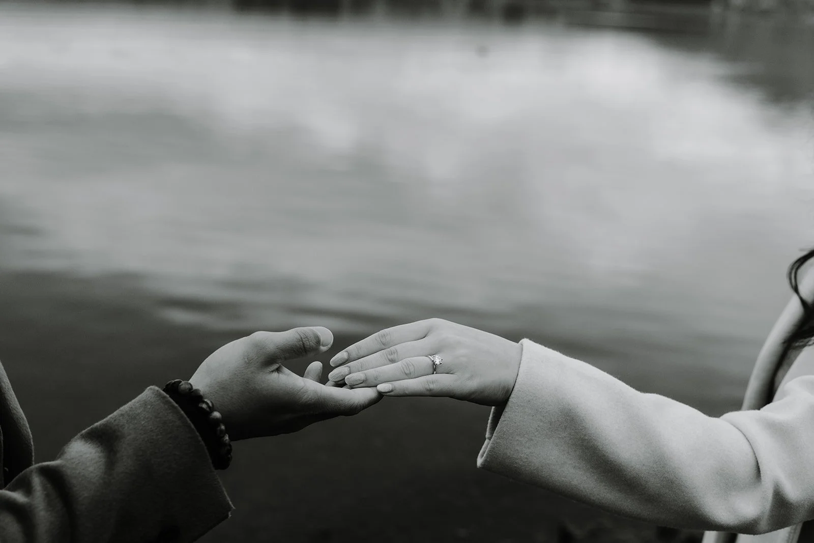 Lake Kawaguchiko engagement photos.jpg