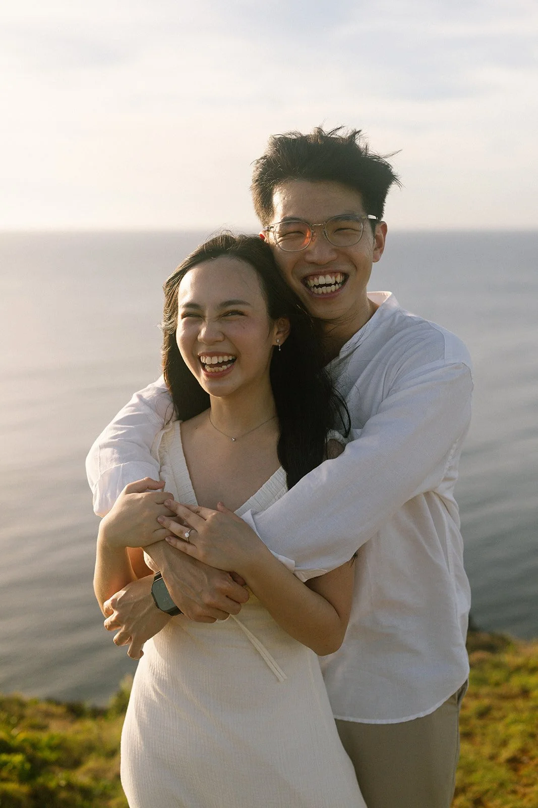 okinawa-proposal-couple-laughing-embrace-15.jpg