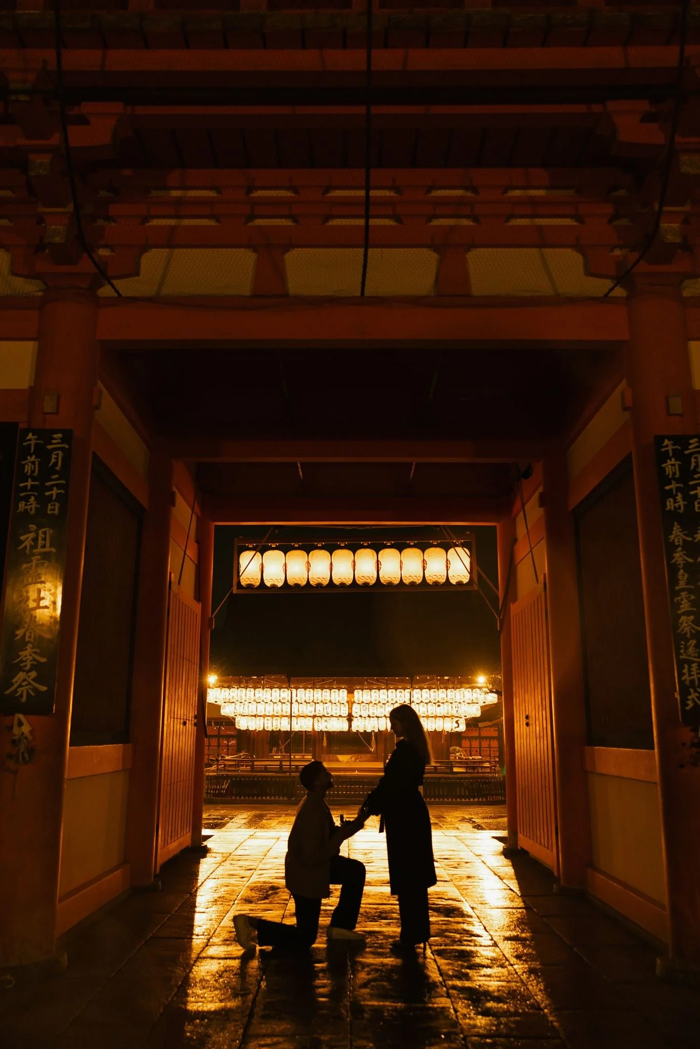 kyoto-proposal-kneeling-gate-silhouette-04.jpg