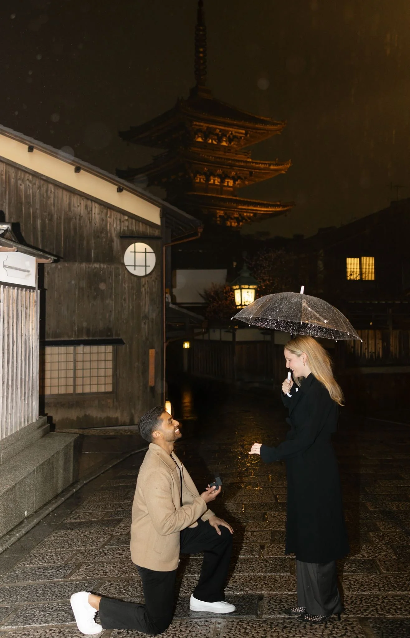 kyoto-proposal-kneeling-moment-08.jpg