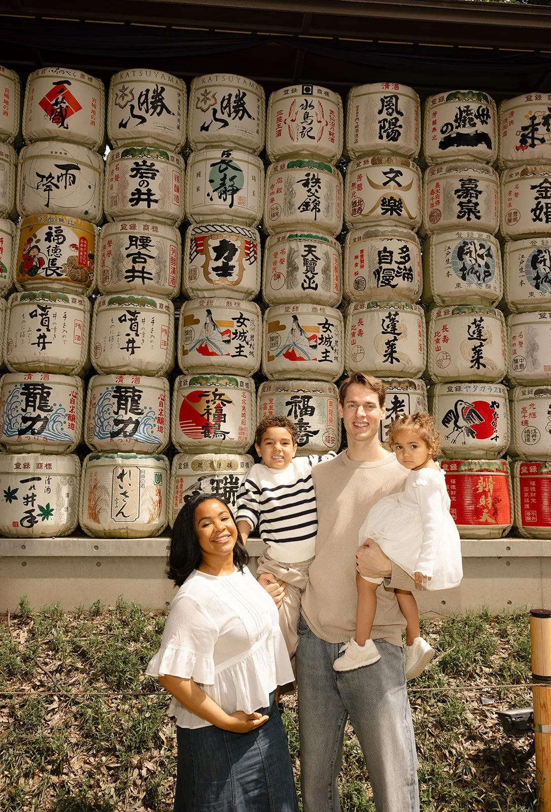 tokyo-family-sake-barrels-09.jpg