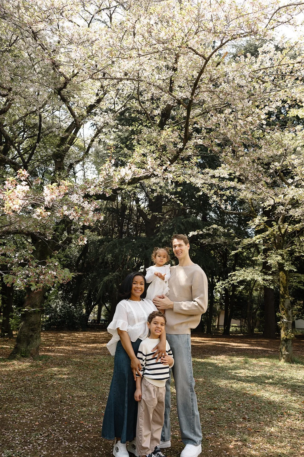 tokyo-family-portrait-cherry-blossoms-01.jpg