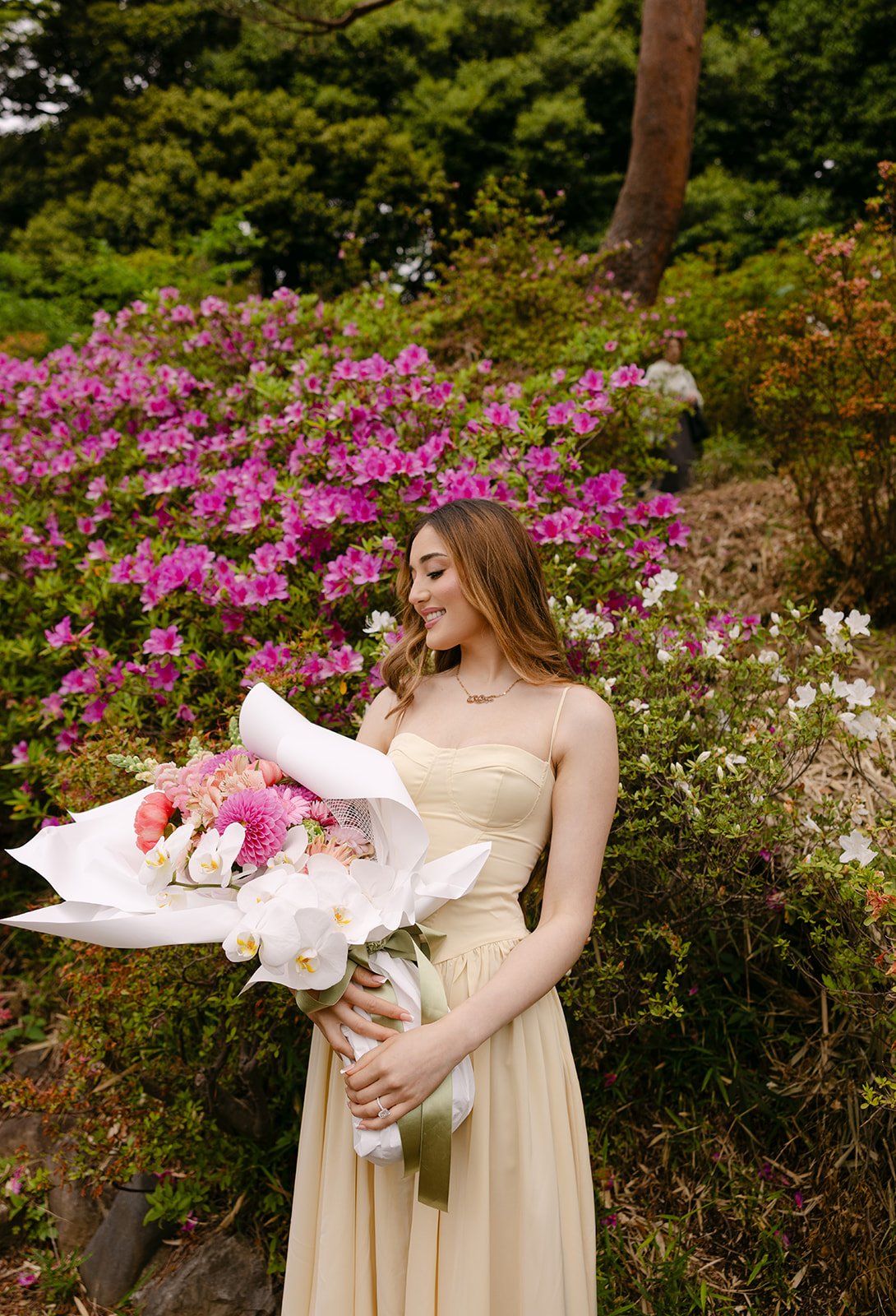 tokyo-proposal-nezu-azalea-bouquet-03.jpg