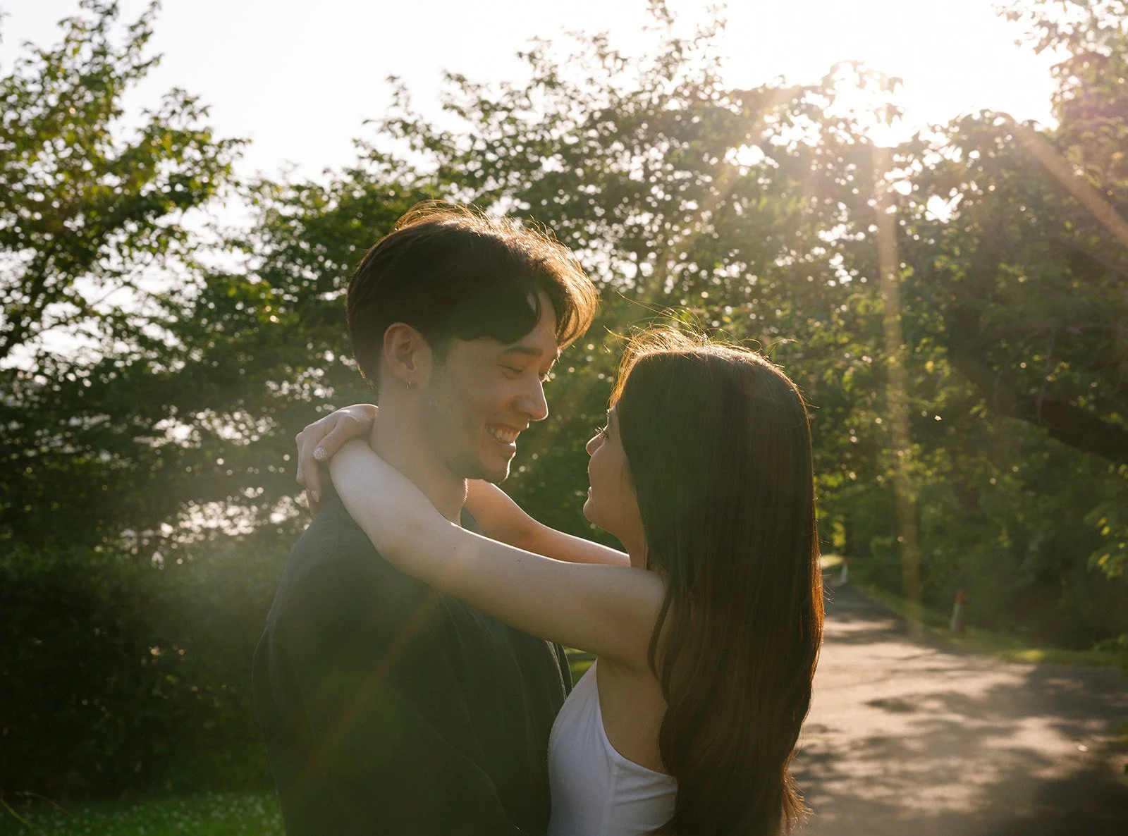 osaka-engagement-embrace-sunlight