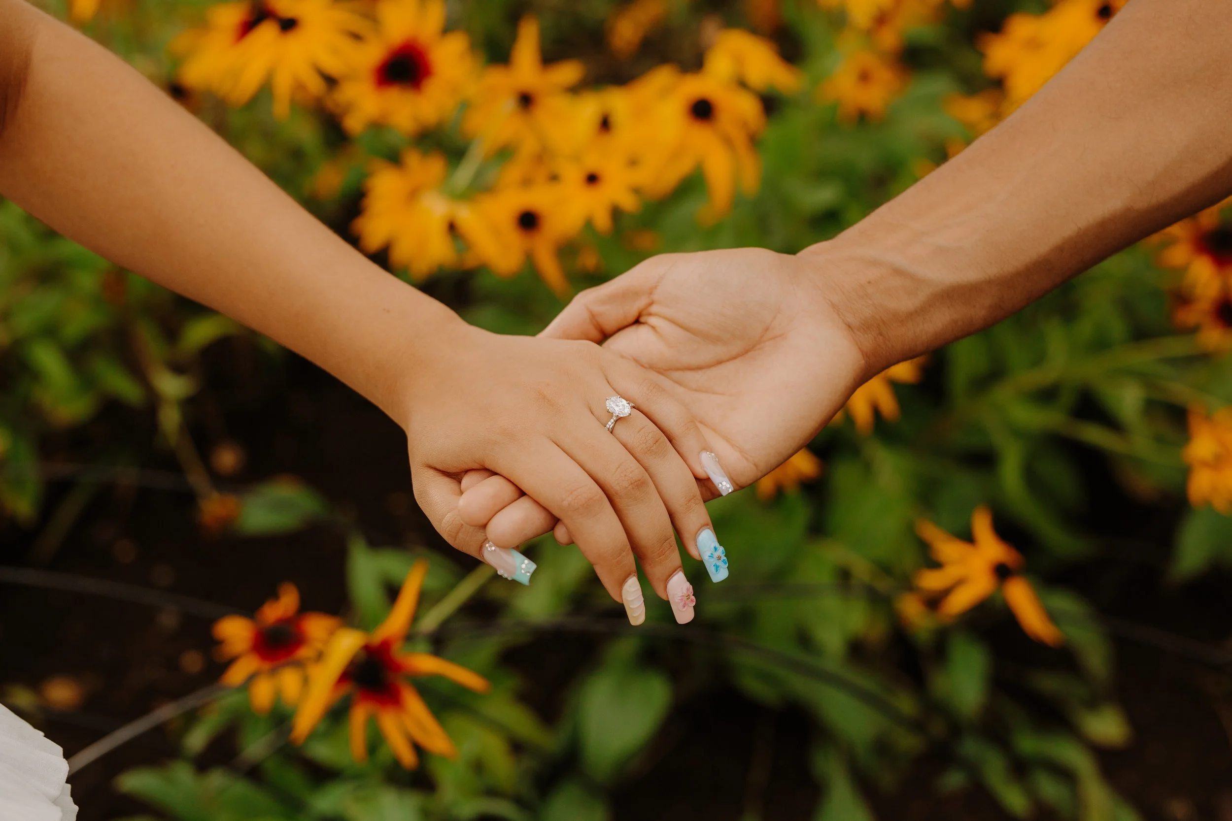 hitachi-seaside-park-rudbeckia-garden-ring-detail-couple-08.jpg