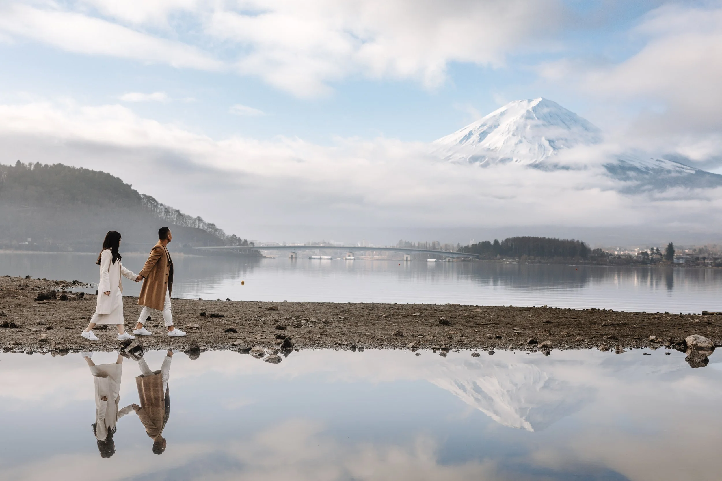 mount-fuji-engagement-walking-reflection-37.jpg