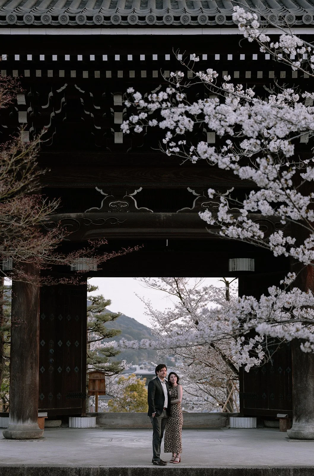 kyoto-proposal-gate-hillside-embrace-12.jpg